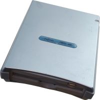 Fujitsu DynaMO FMPD-441 externalUSB MO-drive640MB